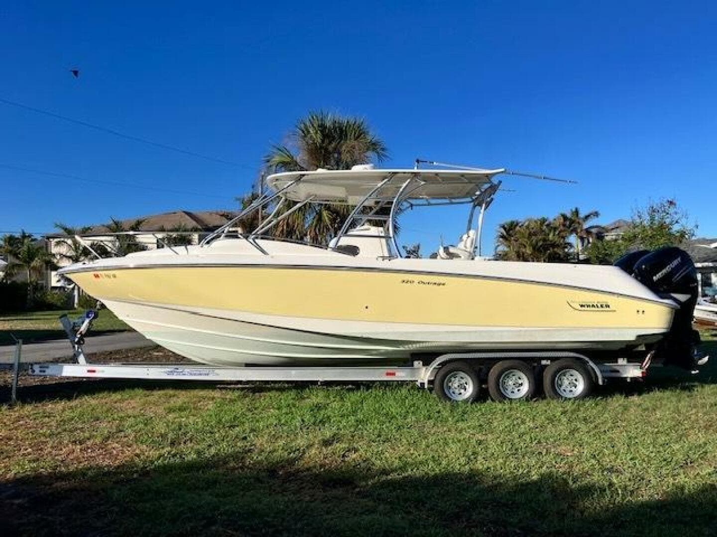 2008 Boston Whaler 320 Outrage