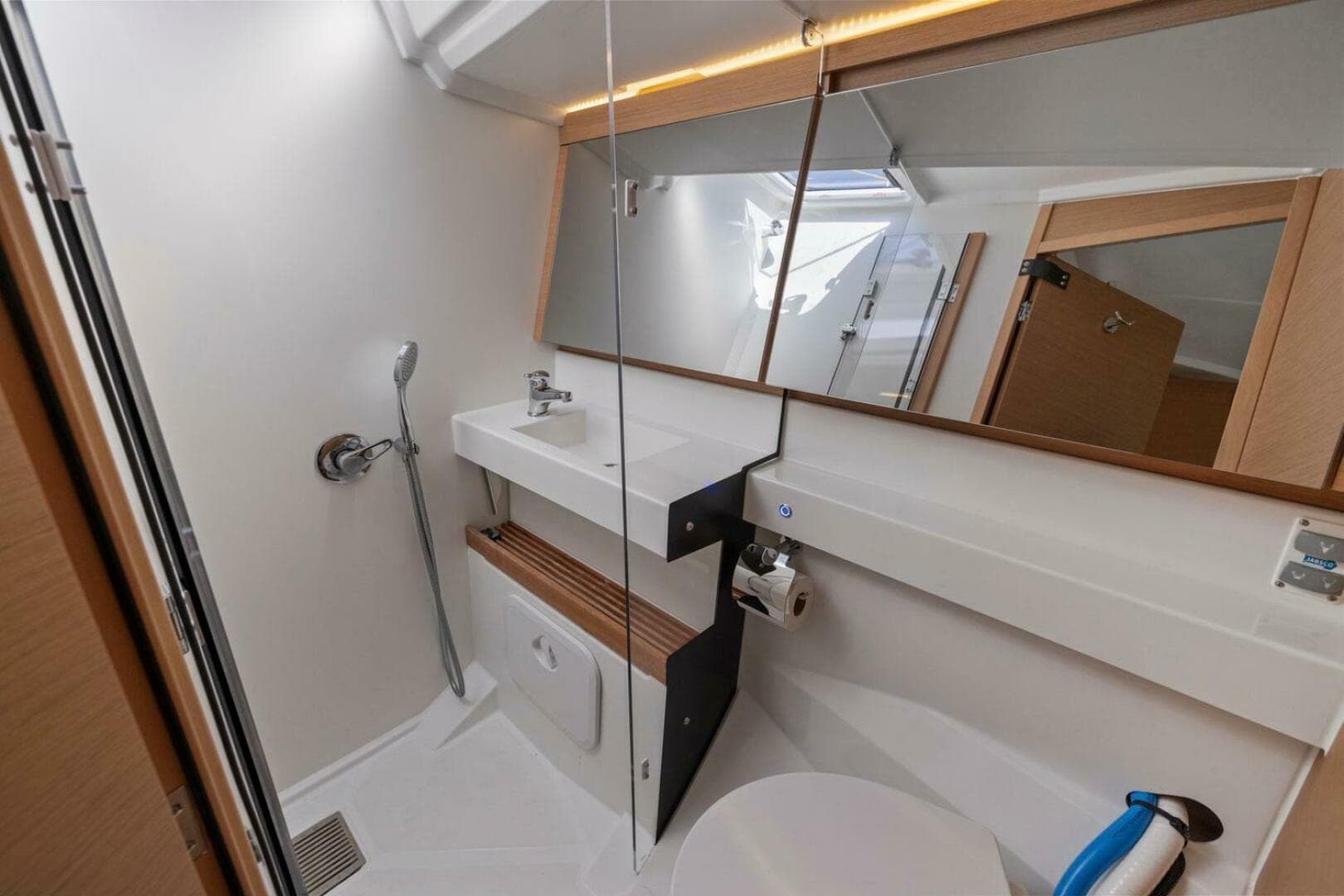 2022 Jeanneau Sun Odyssey 440