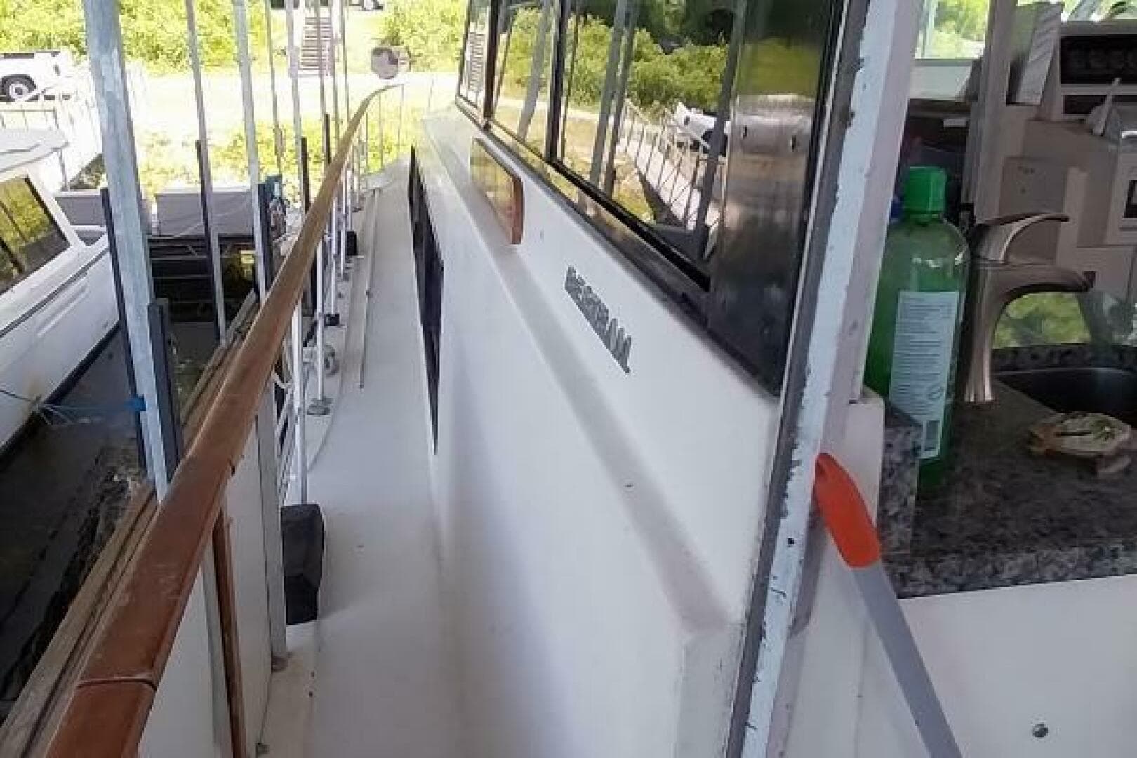 1976 Bertram Flybridge MY