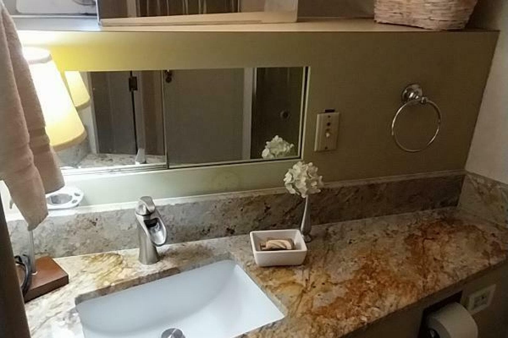 1976 Bertram Flybridge MY