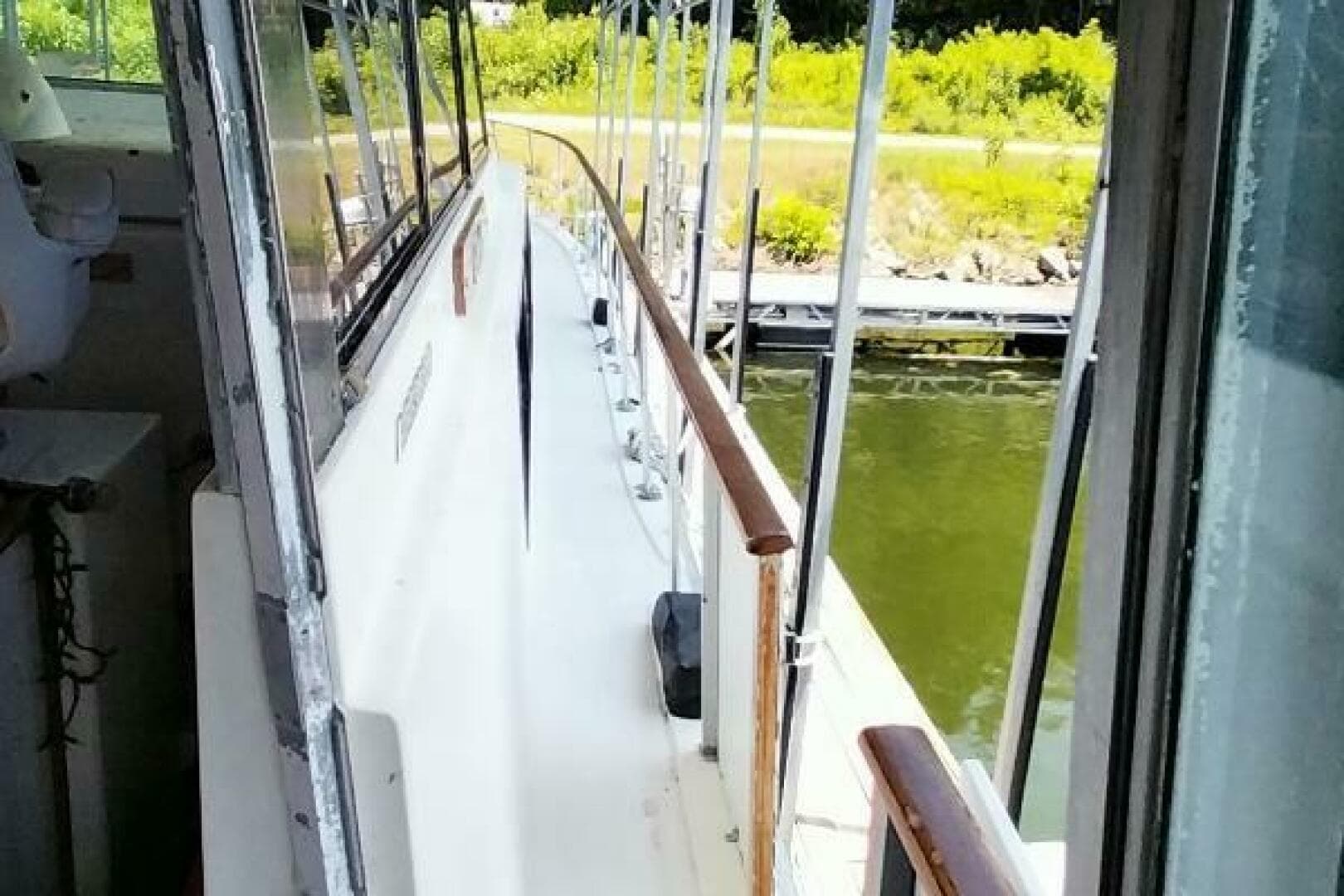 1976 Bertram Flybridge MY