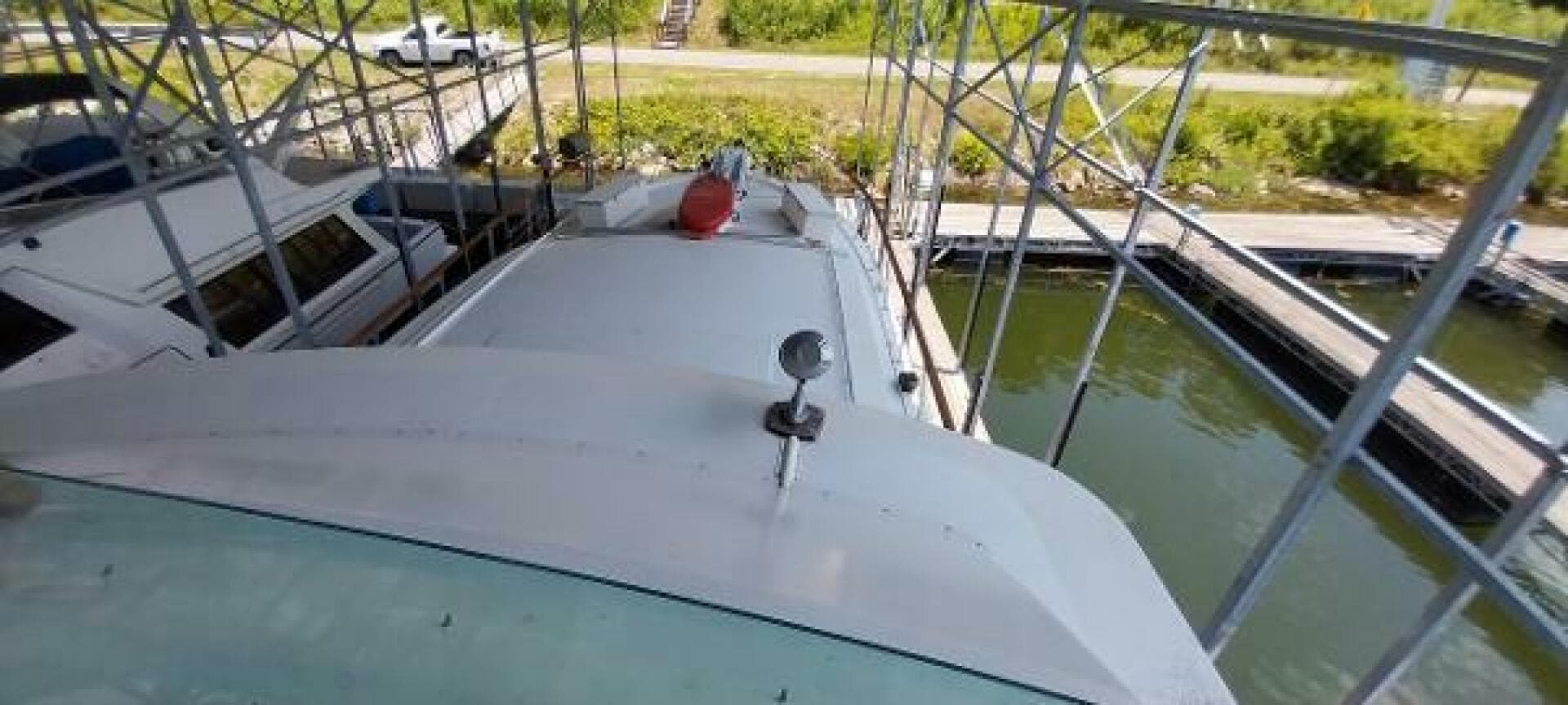 1976 Bertram Flybridge MY