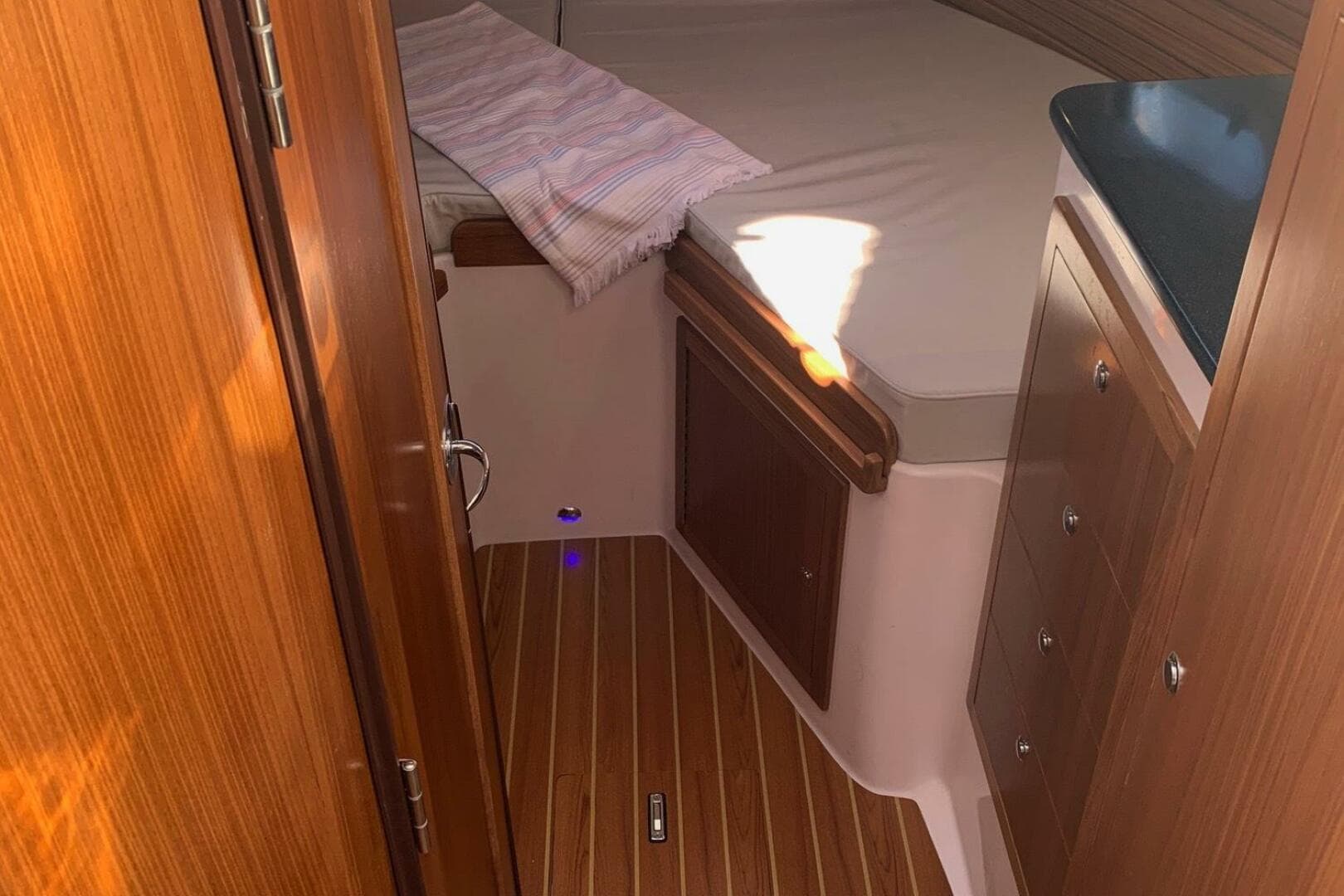 2020 True North 34 Outboard