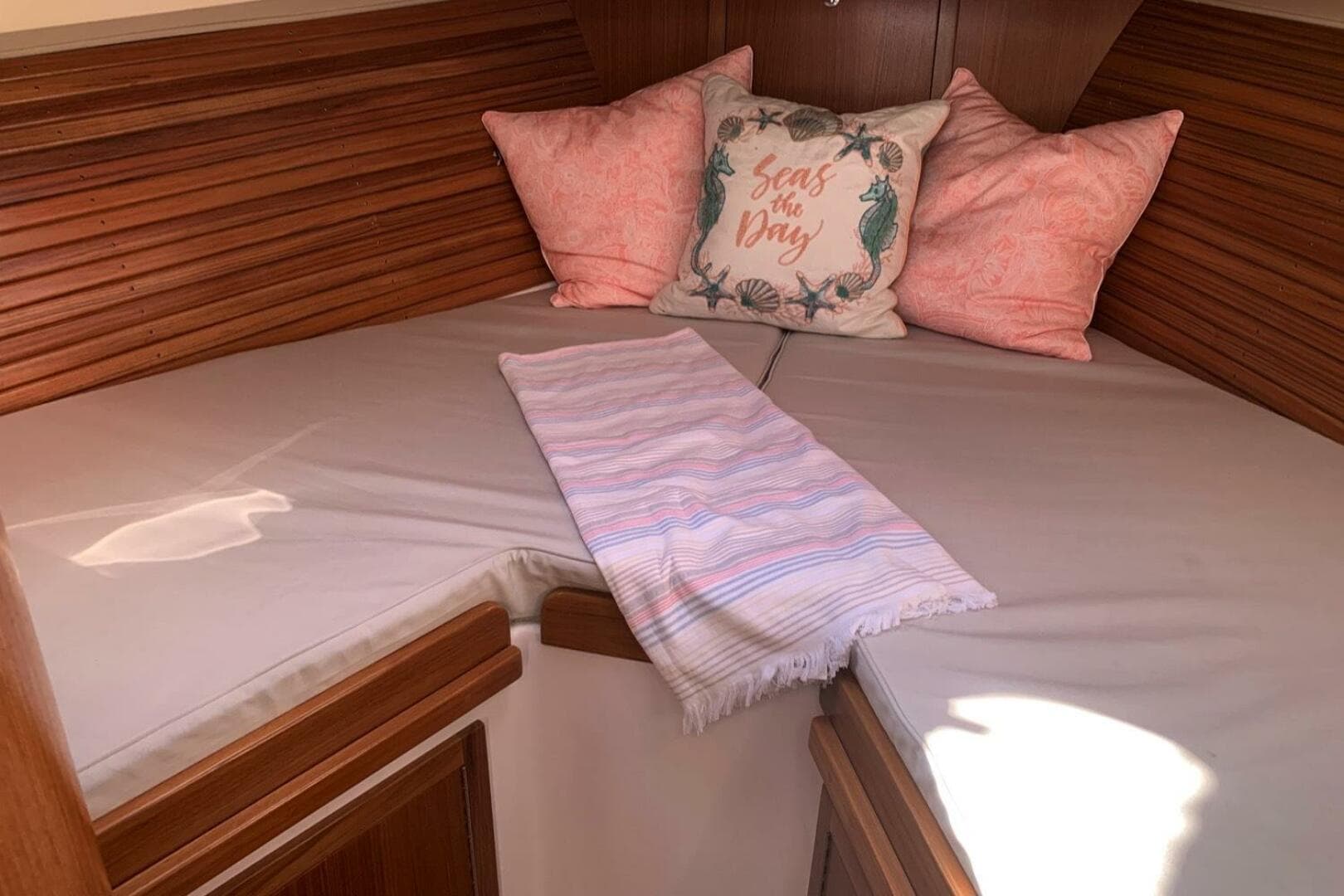 2020 True North 34 Outboard