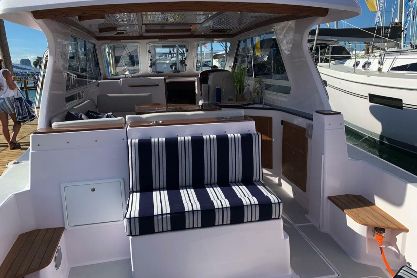 2020 True North 34 Outboard