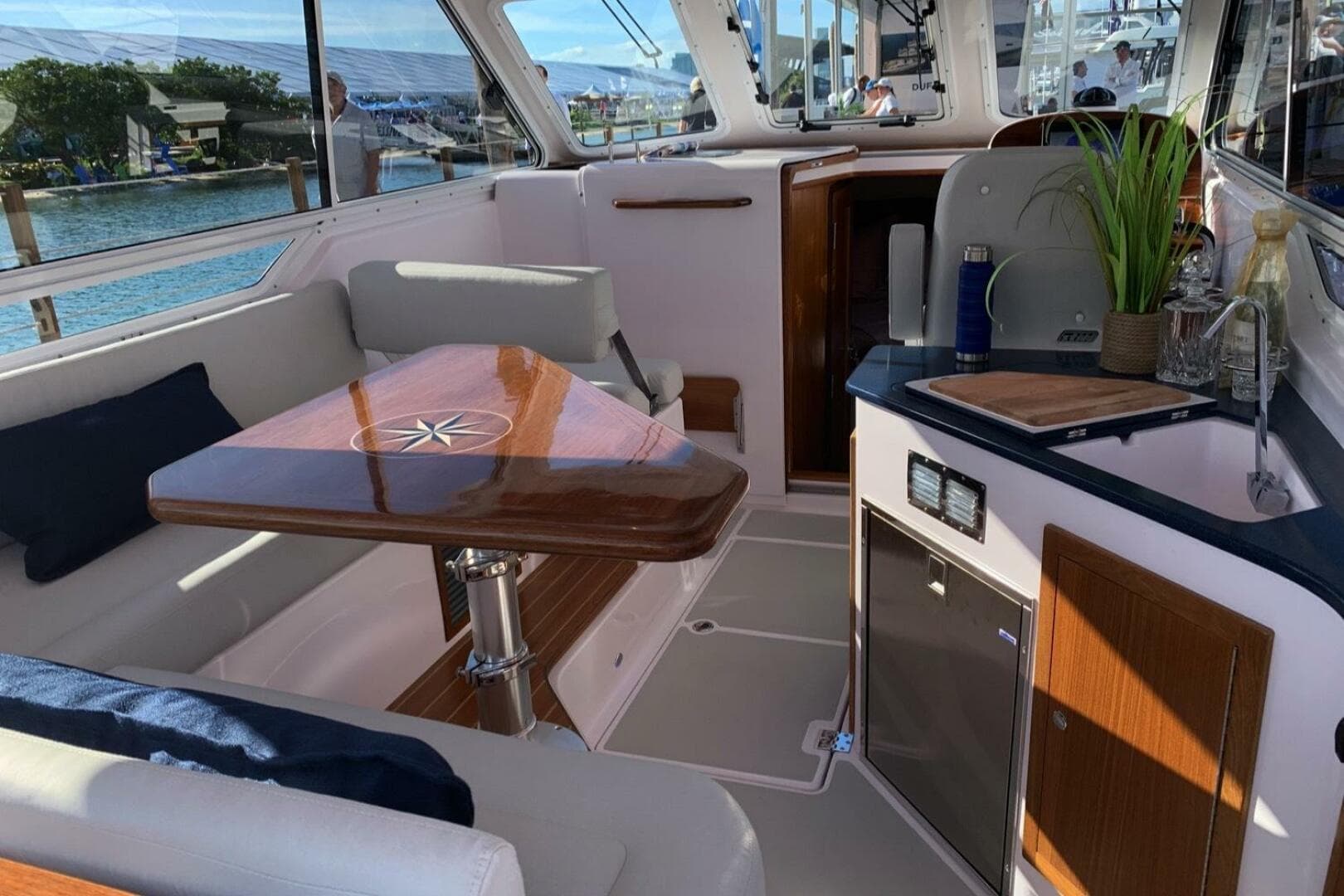 2020 True North 34 Outboard