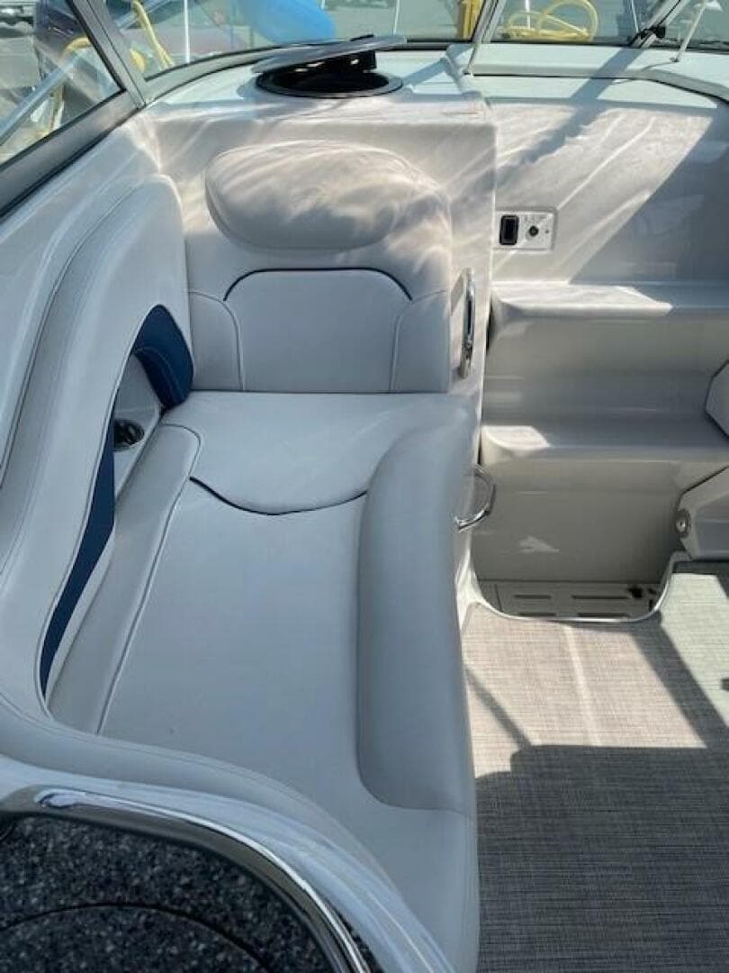 2023 Crownline 