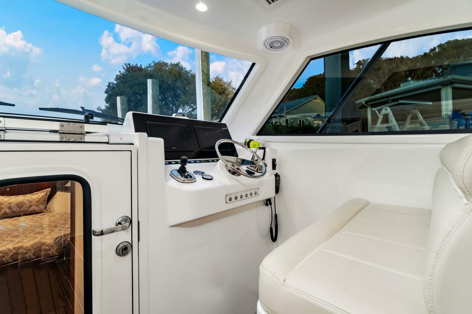 2021 Viking 38 Billfish