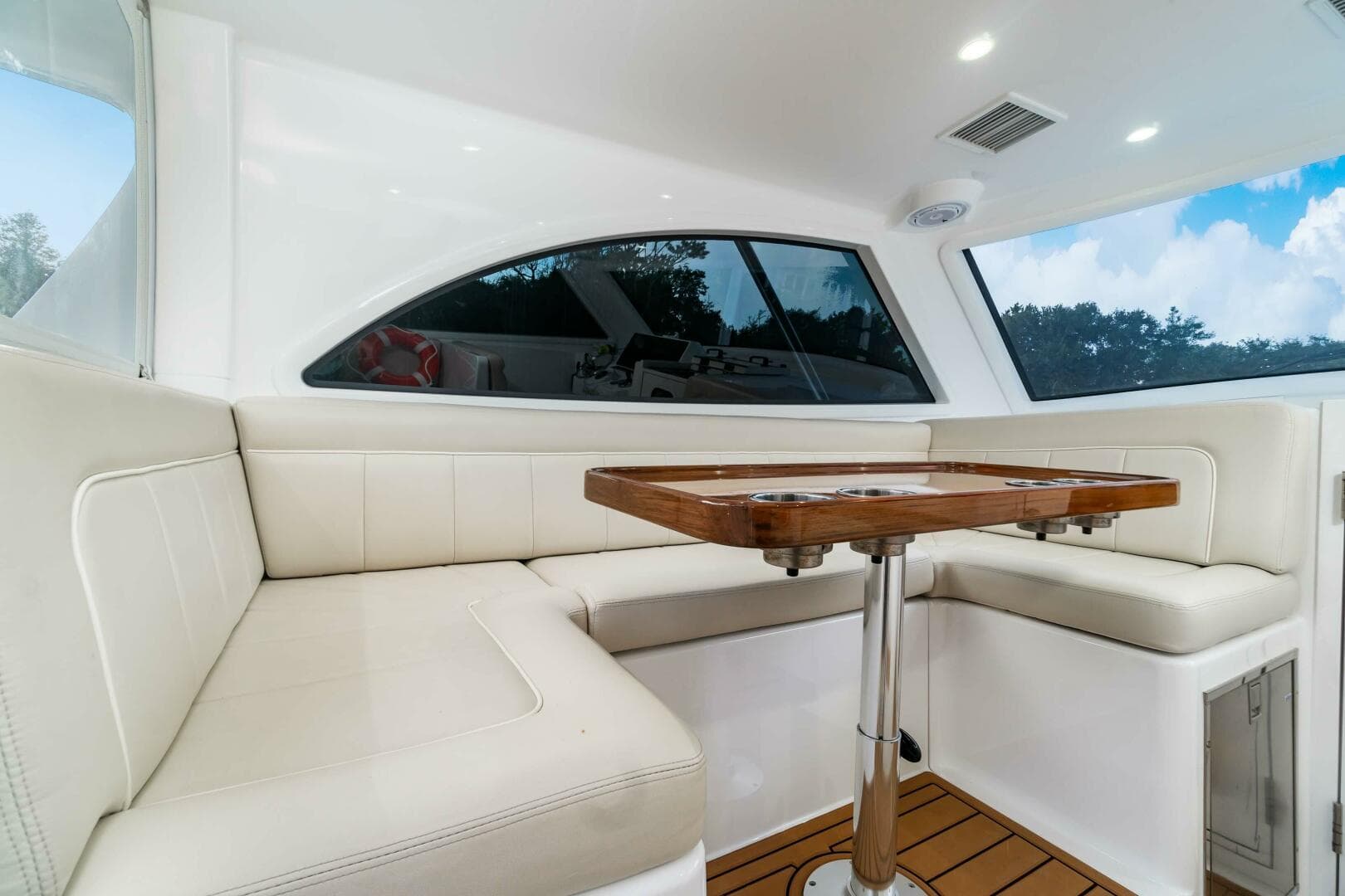 2021 Viking 38 Billfish