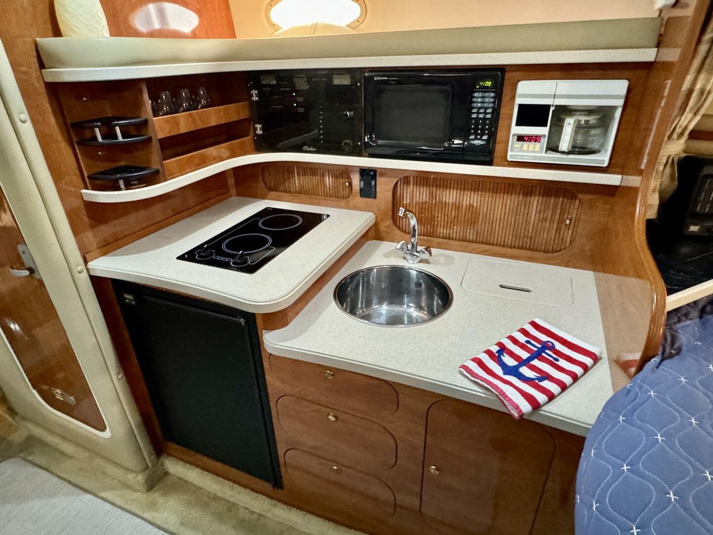 2004 Rinker 342 Fiesta Vee