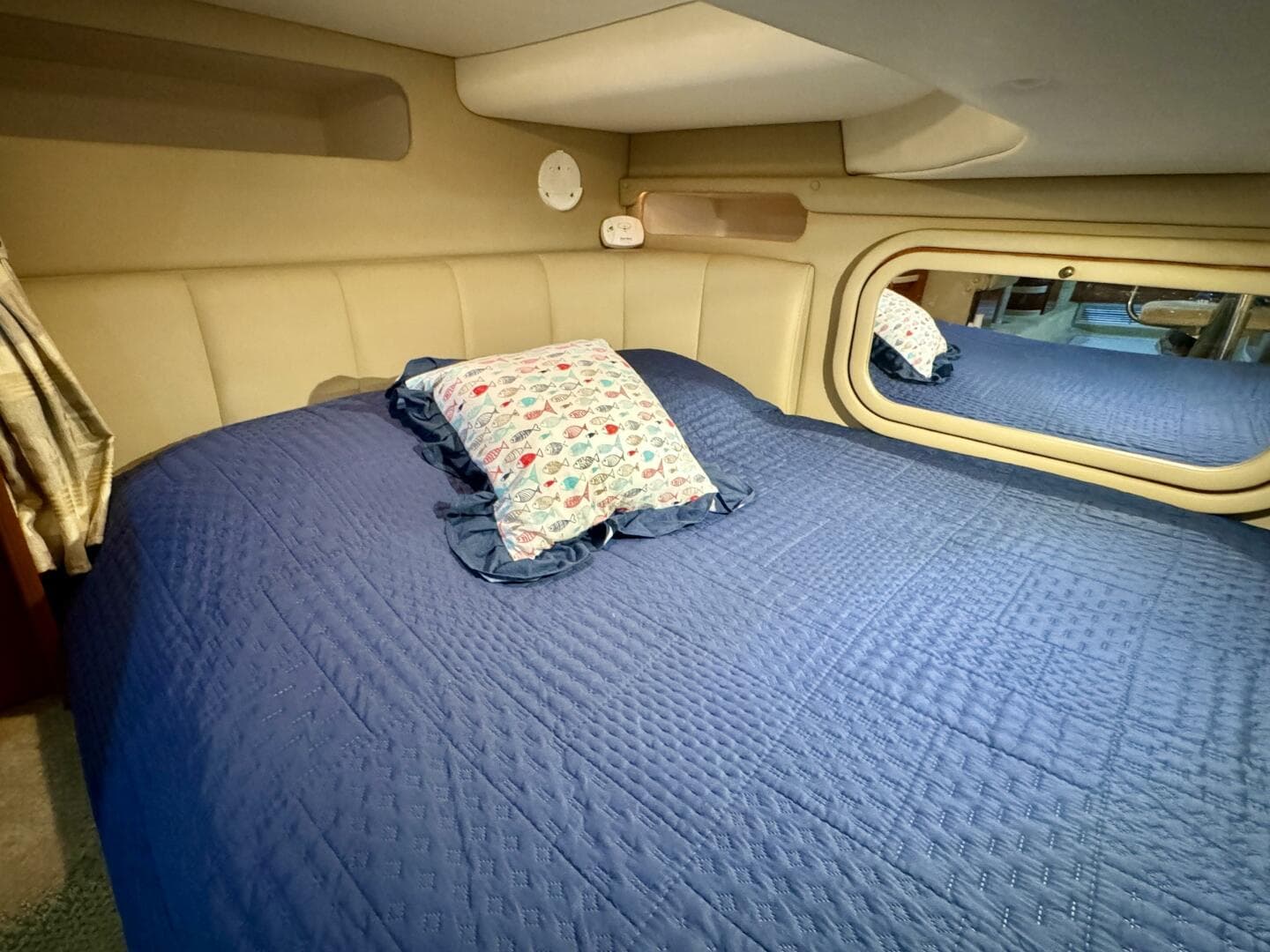 2004 Rinker 342 Fiesta Vee