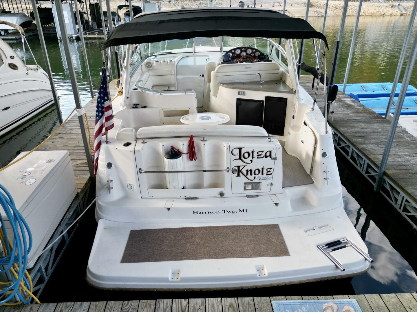 2004 Rinker 342 Fiesta Vee
