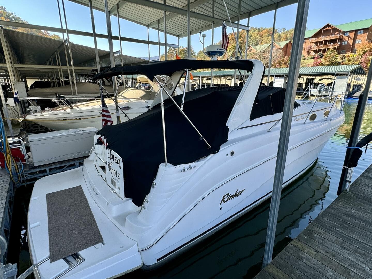 2004 Rinker 342 Fiesta Vee