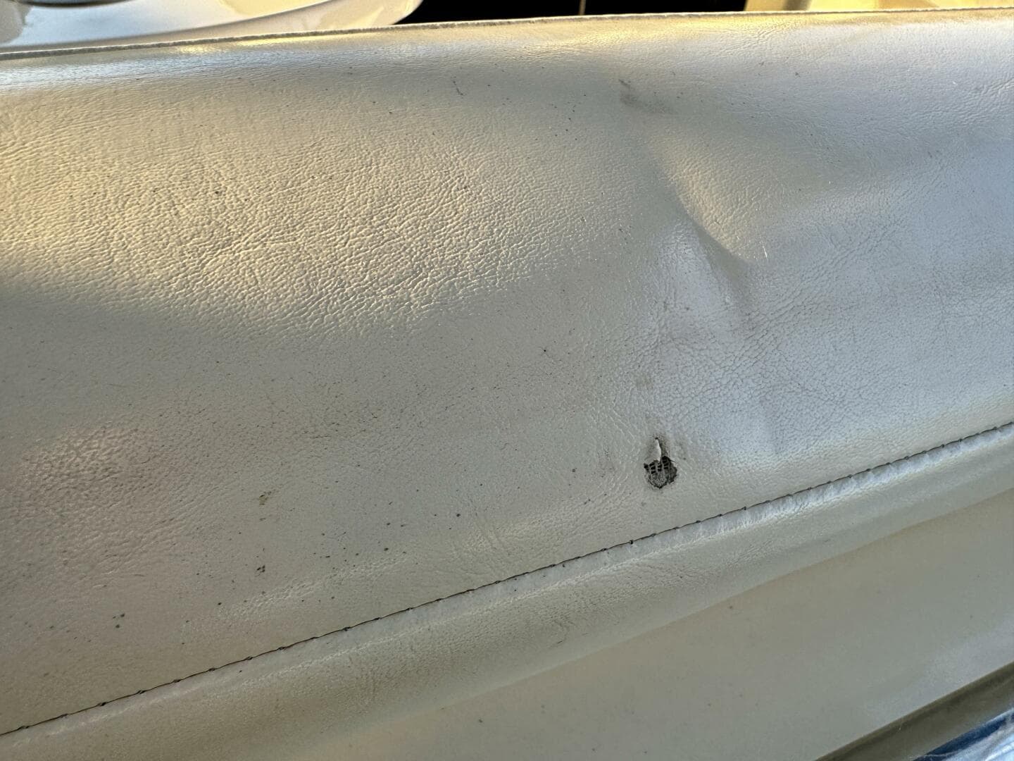 2004 Rinker 342 Fiesta Vee