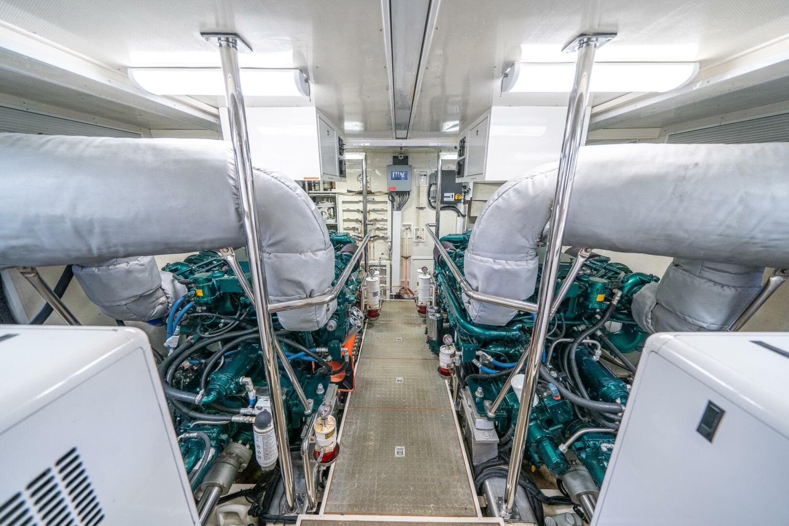 2006 Offshore Yachts 72 Pilothouse