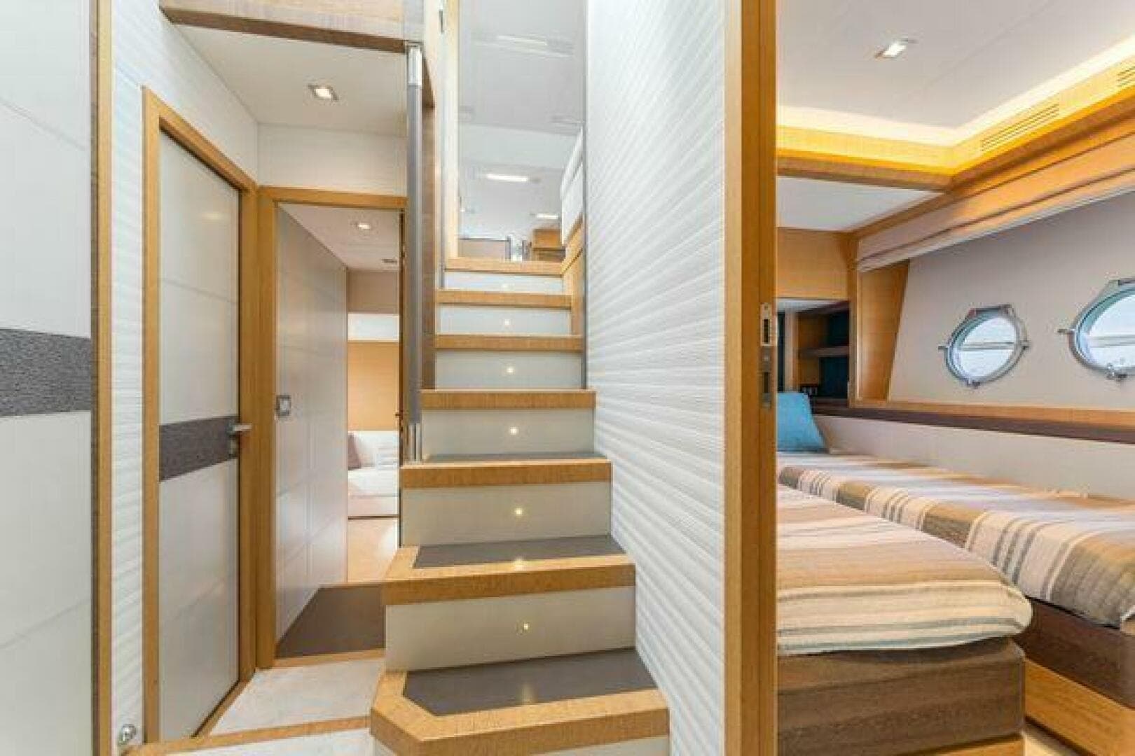 2018 Monte Carlo Yachts MCY 70