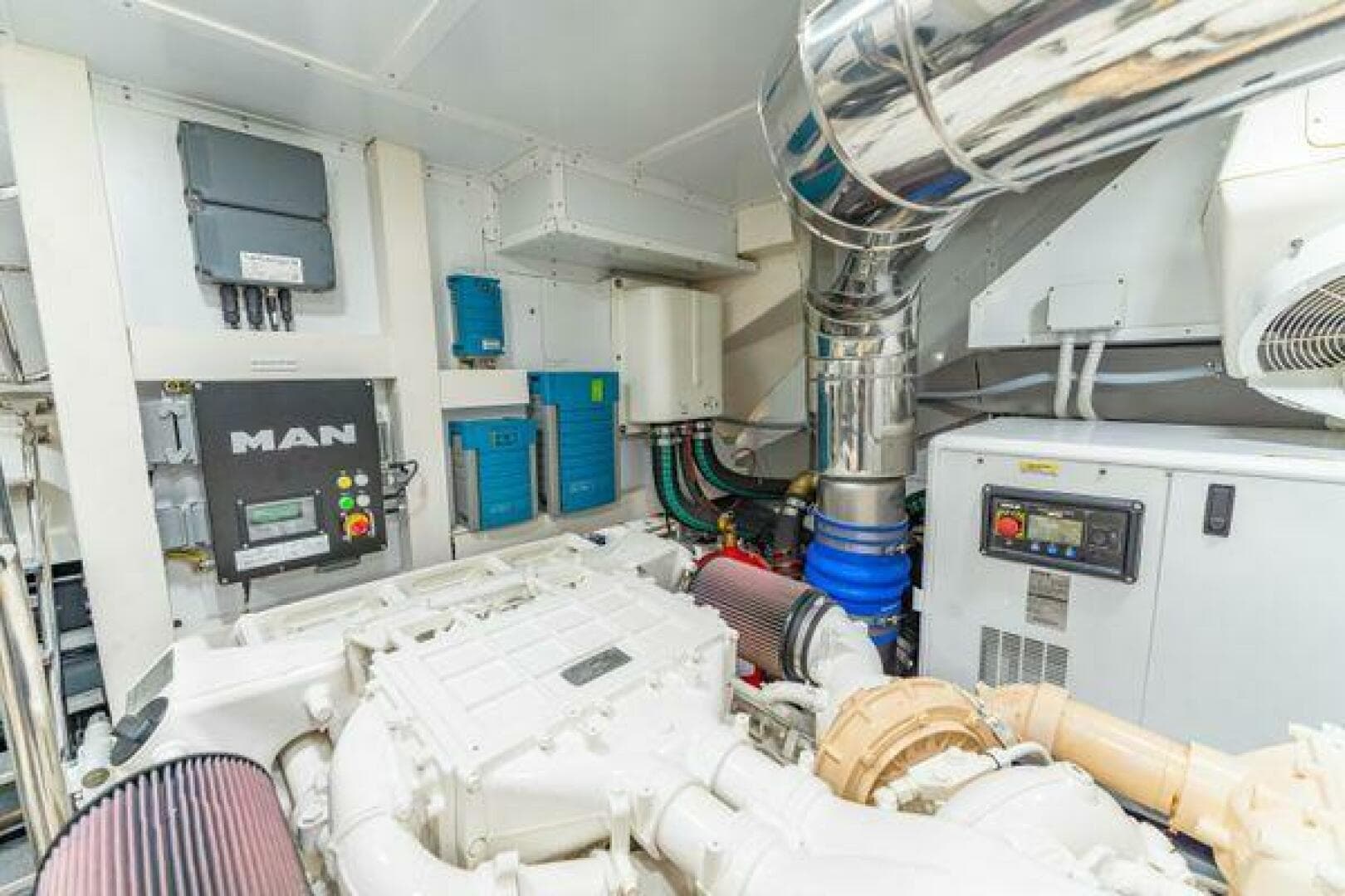 2018 Monte Carlo Yachts MCY 70