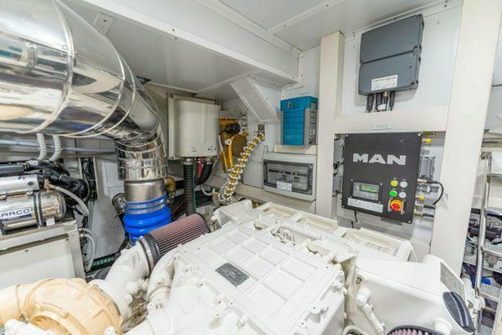 2018 Monte Carlo Yachts MCY 70