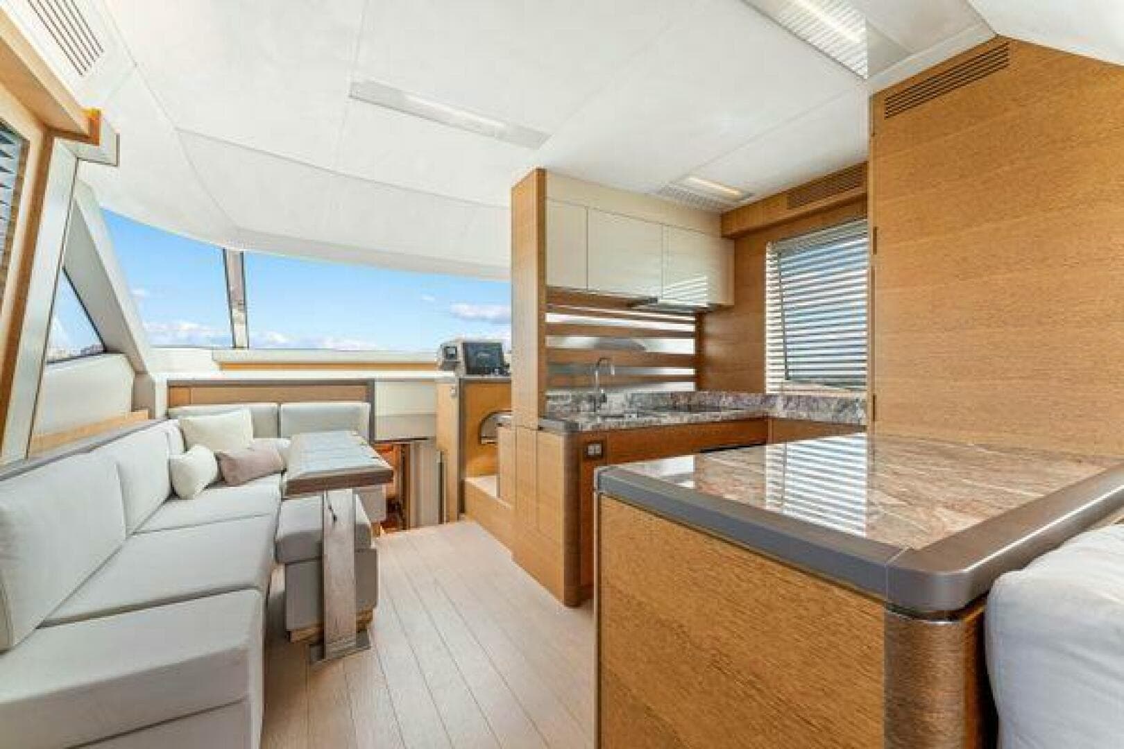2018 Monte Carlo Yachts MCY 70