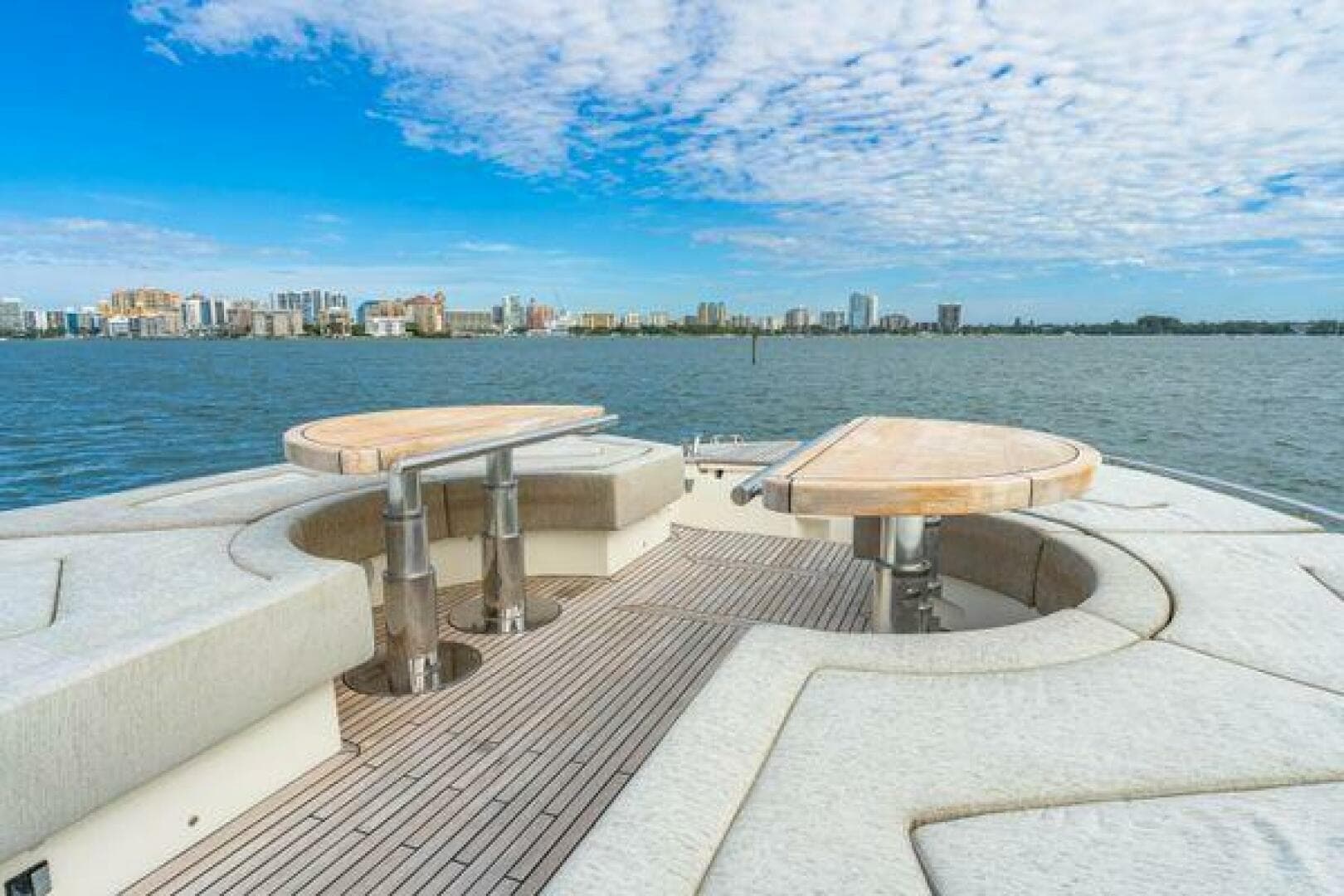 2018 Monte Carlo Yachts MCY 70