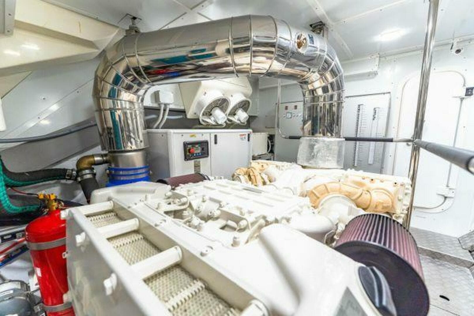 2018 Monte Carlo Yachts MCY 70