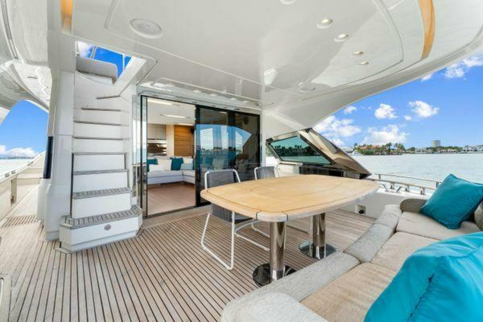 2018 Monte Carlo Yachts MCY 70