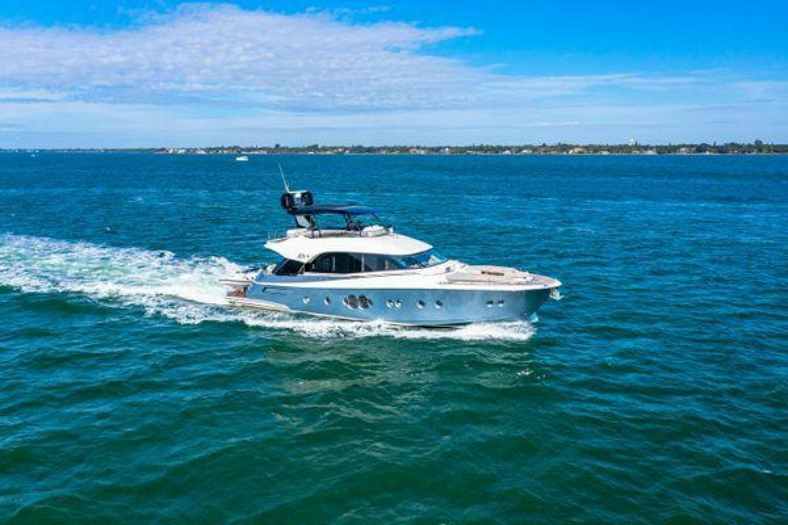 2018 Monte Carlo Yachts MCY 70