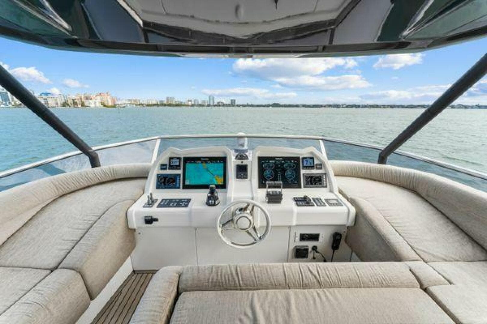 2018 Monte Carlo Yachts MCY 70