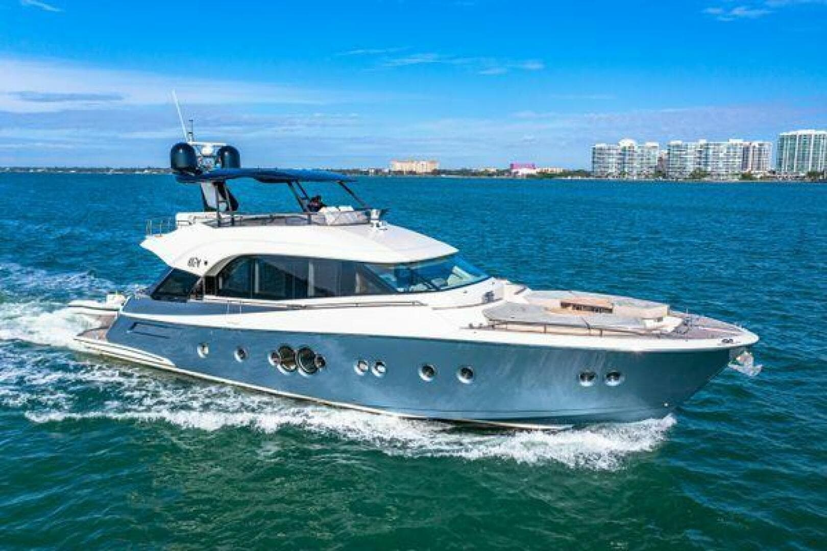 2018 Monte Carlo Yachts MCY 70