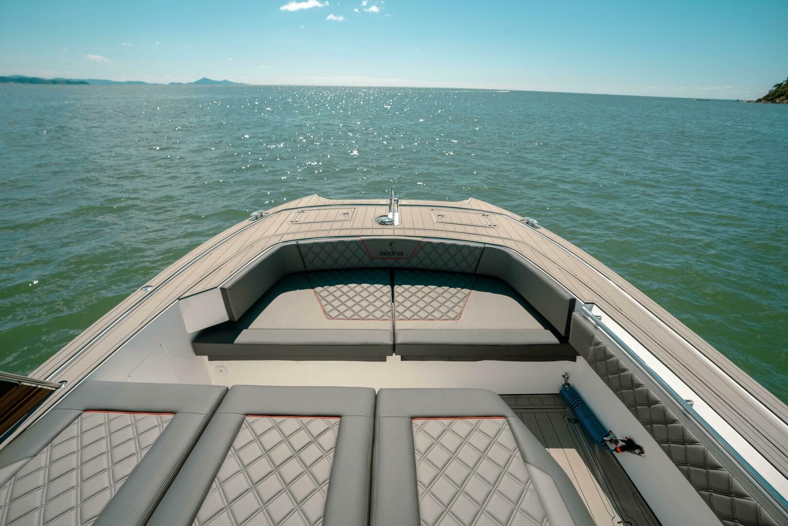 2025 Sedna 370 Cabin