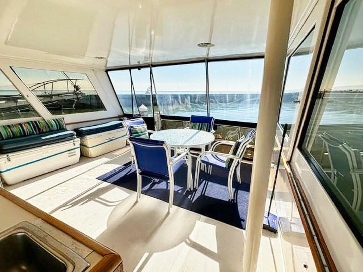 1988 Ocean Alexander Cockpit Motor Yacht 54