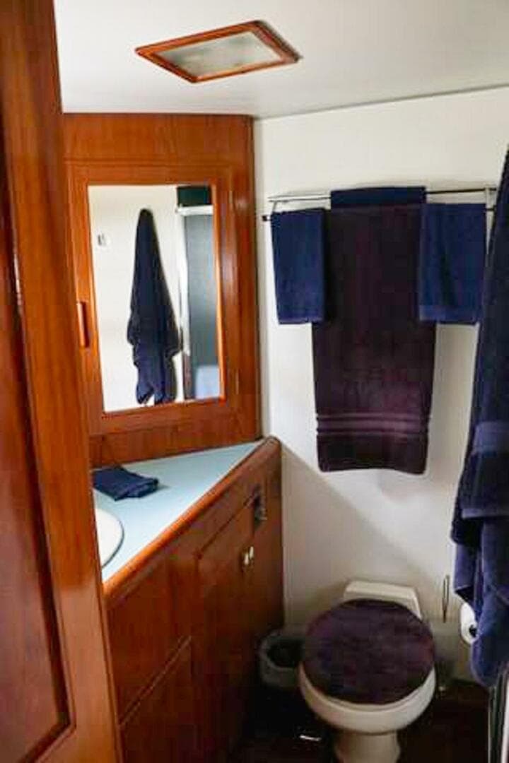 1988 Ocean Alexander Cockpit Motor Yacht 54