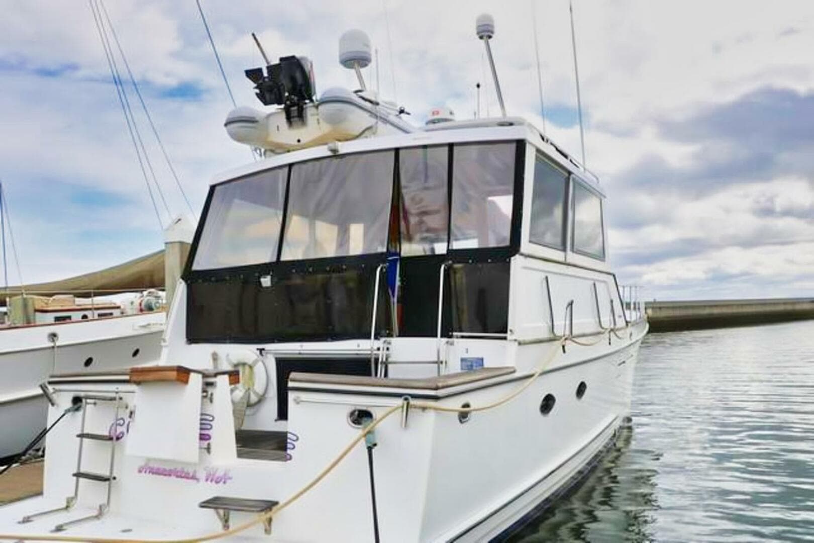 1988 Ocean Alexander Cockpit Motor Yacht 54