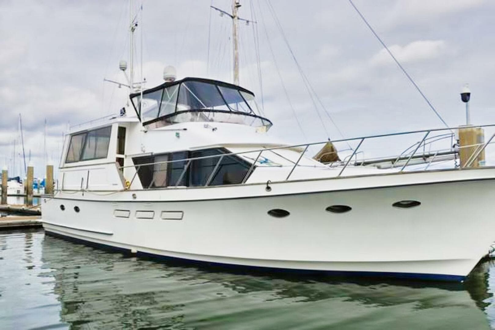 1988 Ocean Alexander Cockpit Motor Yacht 54