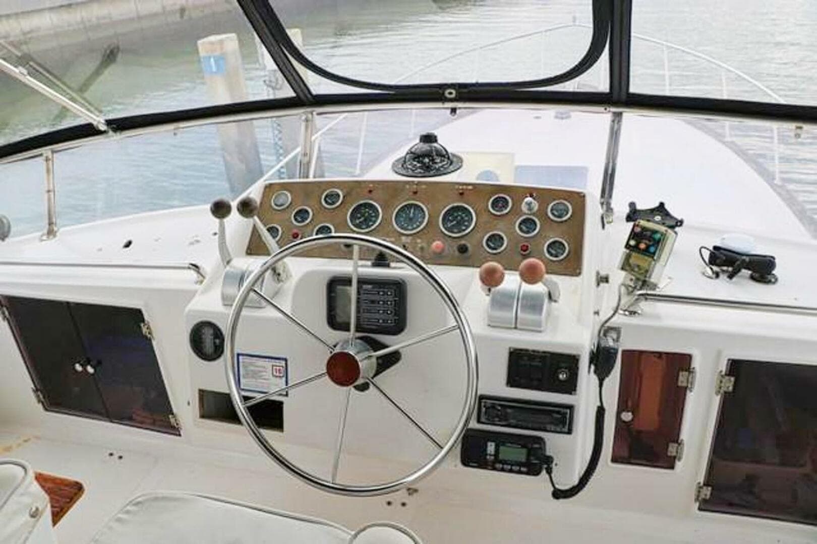 1988 Ocean Alexander Cockpit Motor Yacht 54