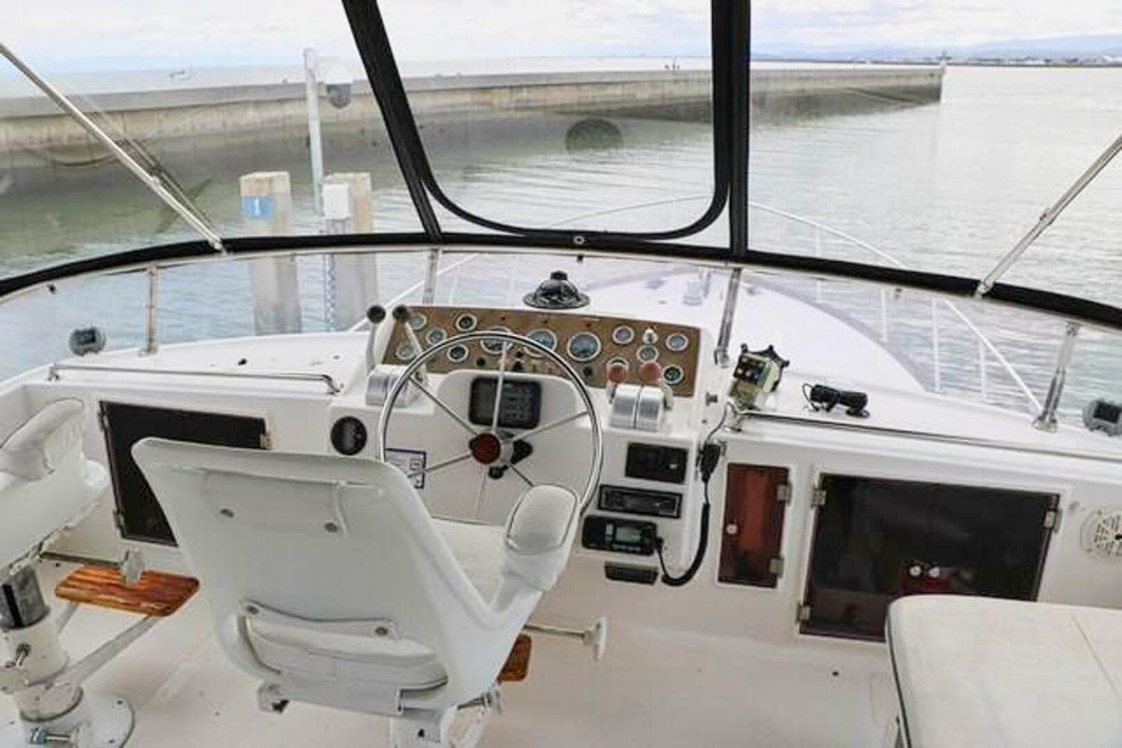 1988 Ocean Alexander Cockpit Motor Yacht 54