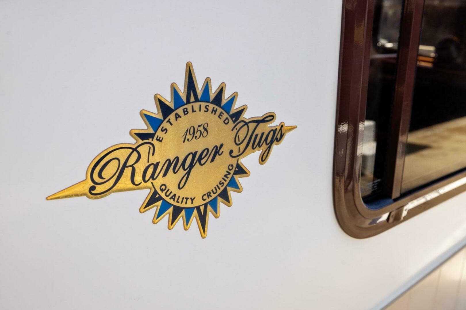 2014 Ranger Tugs R-27