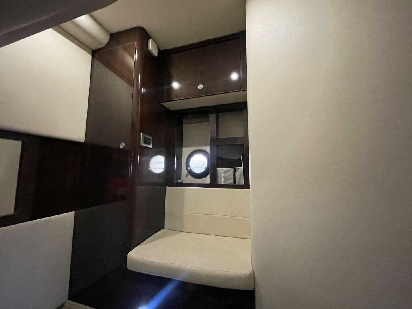 2019 Sundancer 350 Coupe