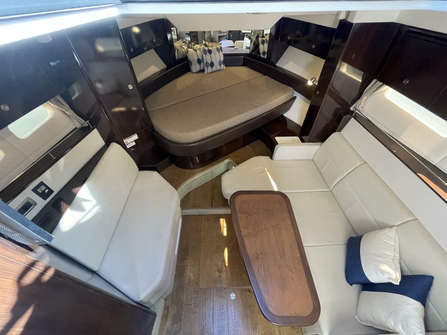 2019 Sundancer 350 Coupe