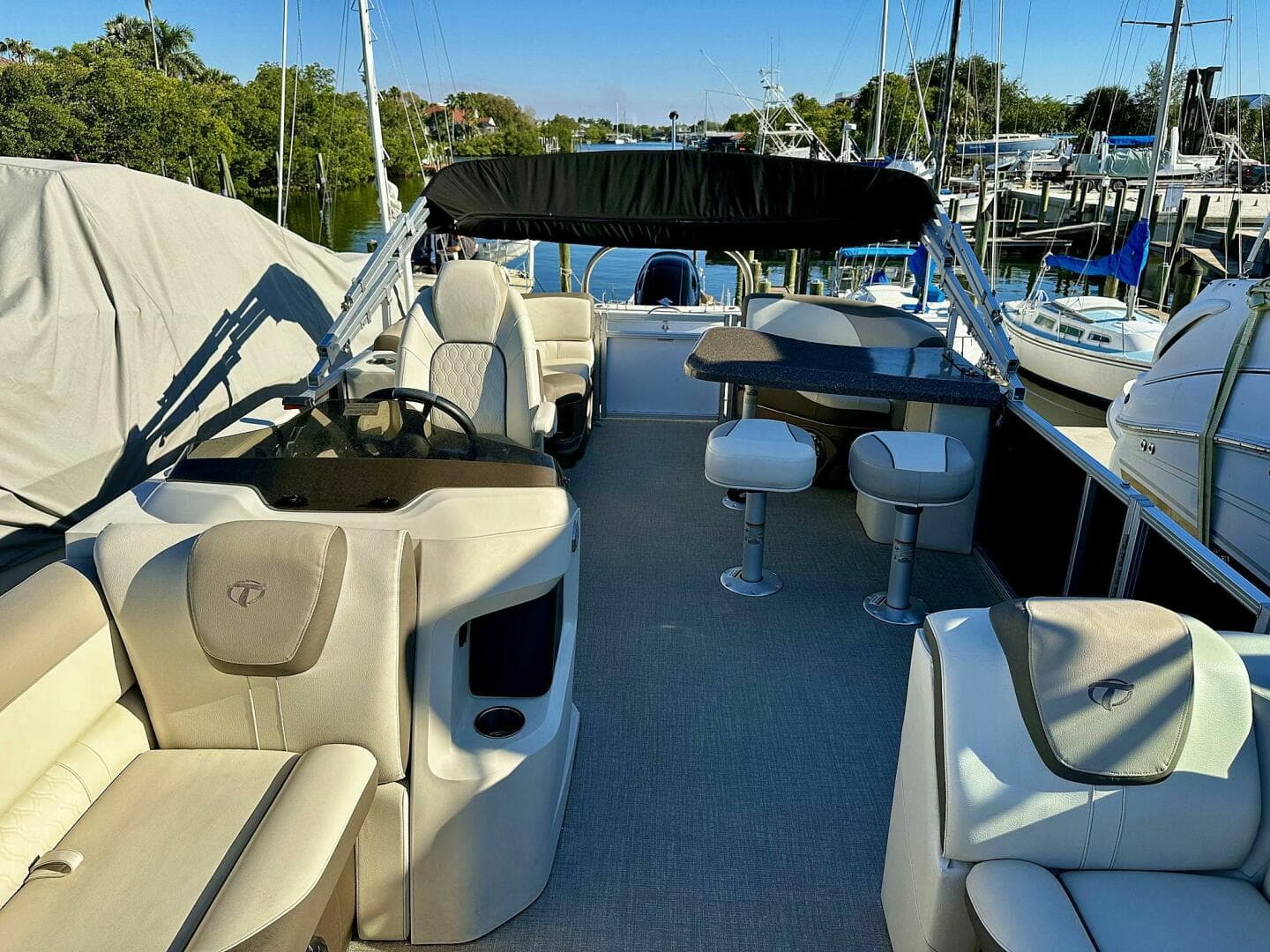 2022 Tahoe LTZ 2285 ENT Tritoon