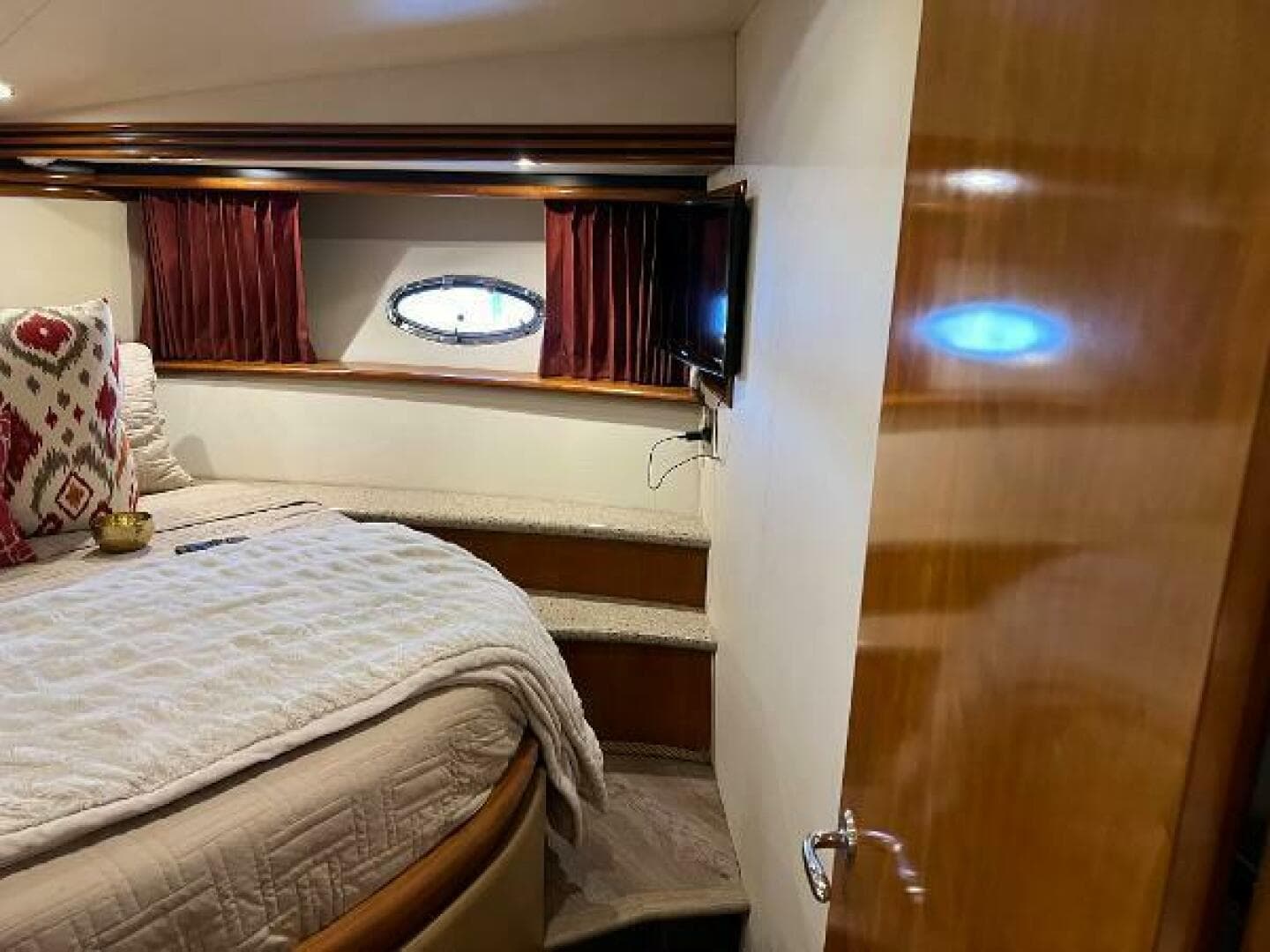 2001 Carver 450 Voyager Pilothouse