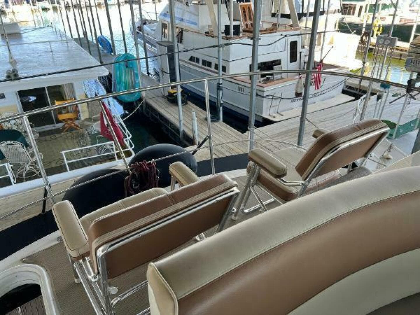 2001 Carver 450 Voyager Pilothouse