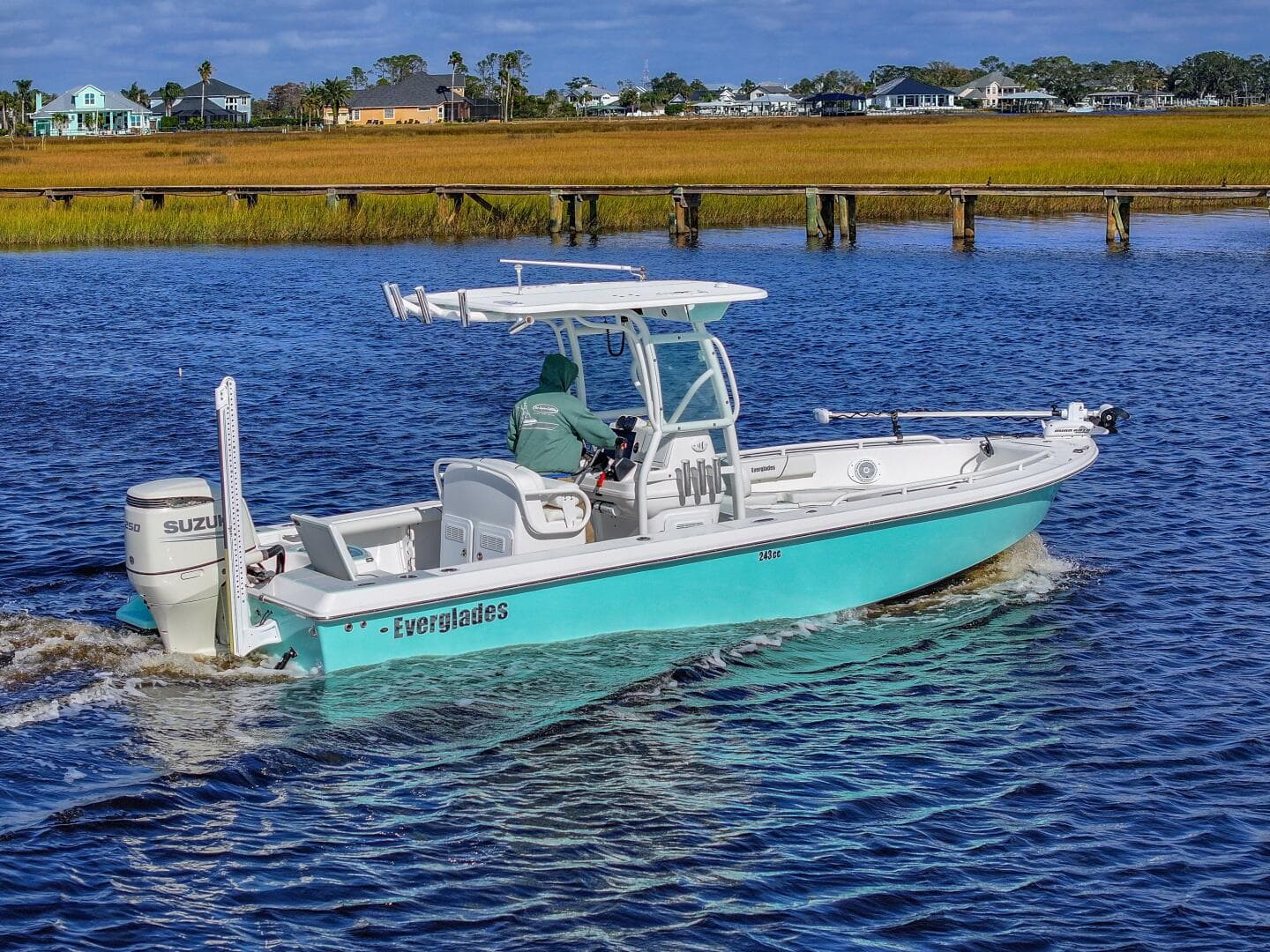 2024 Everglades 243CC