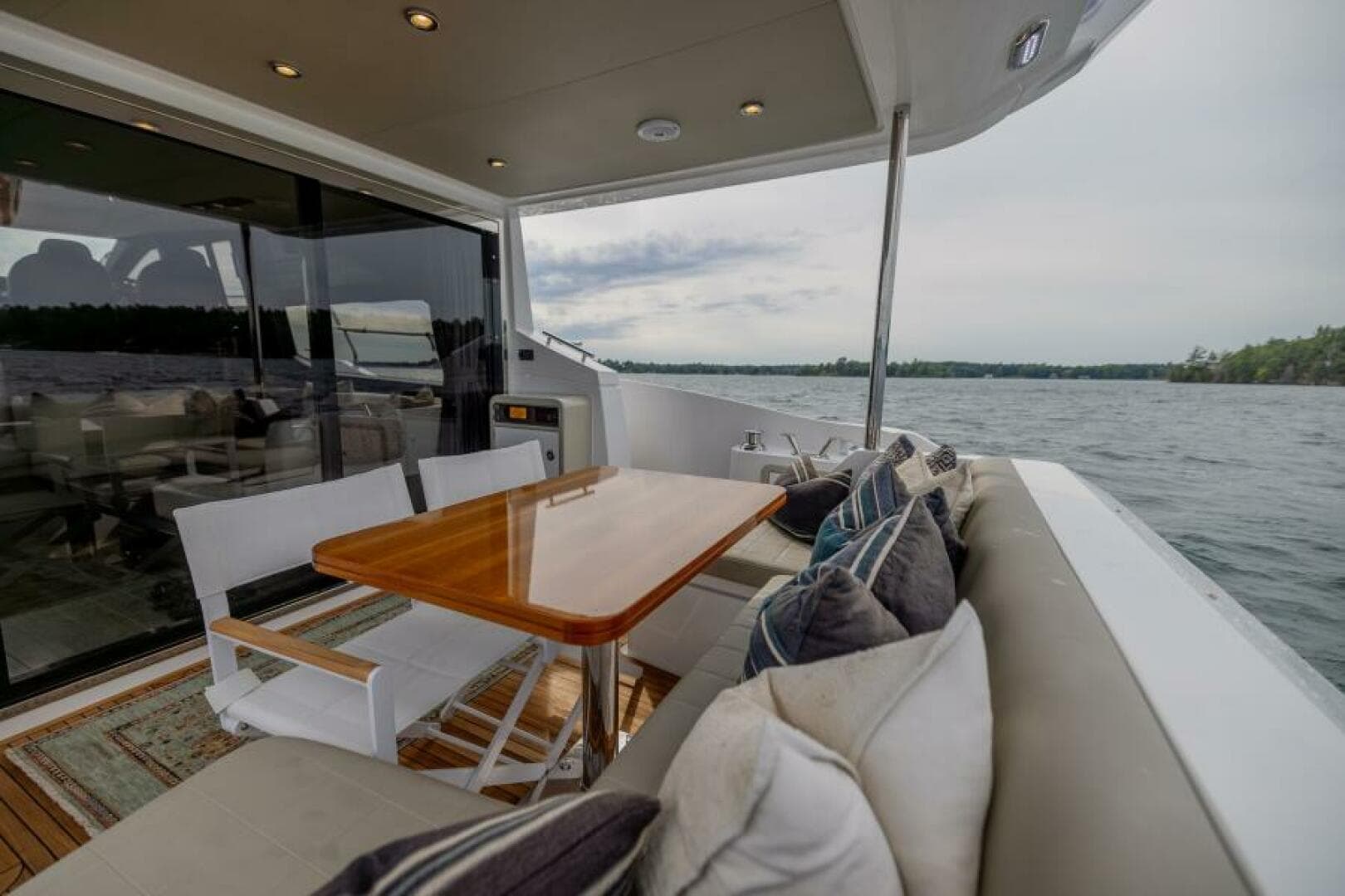 2018 Azimut Flybridge