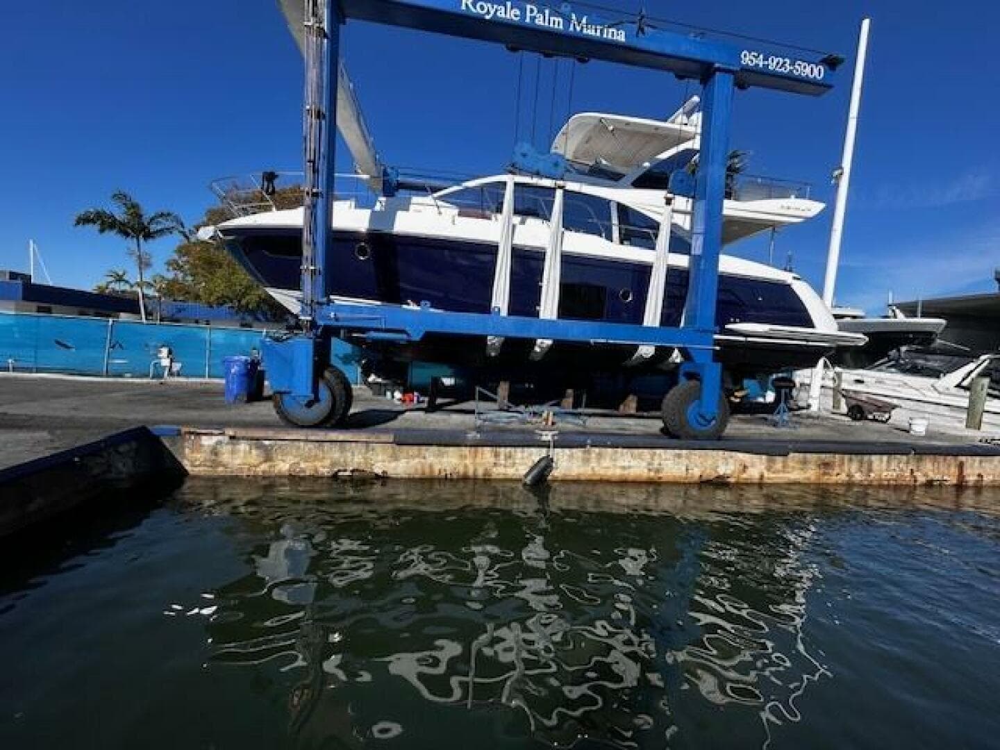 2018 Azimut Flybridge