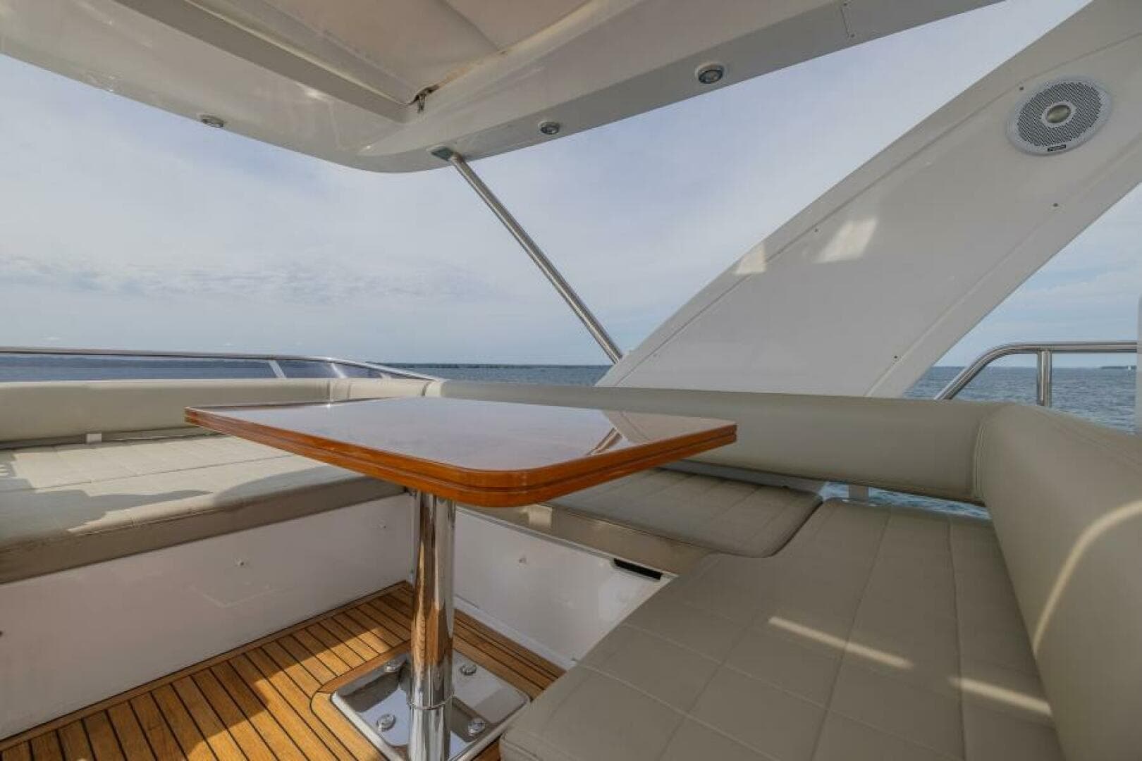 2018 Azimut Flybridge