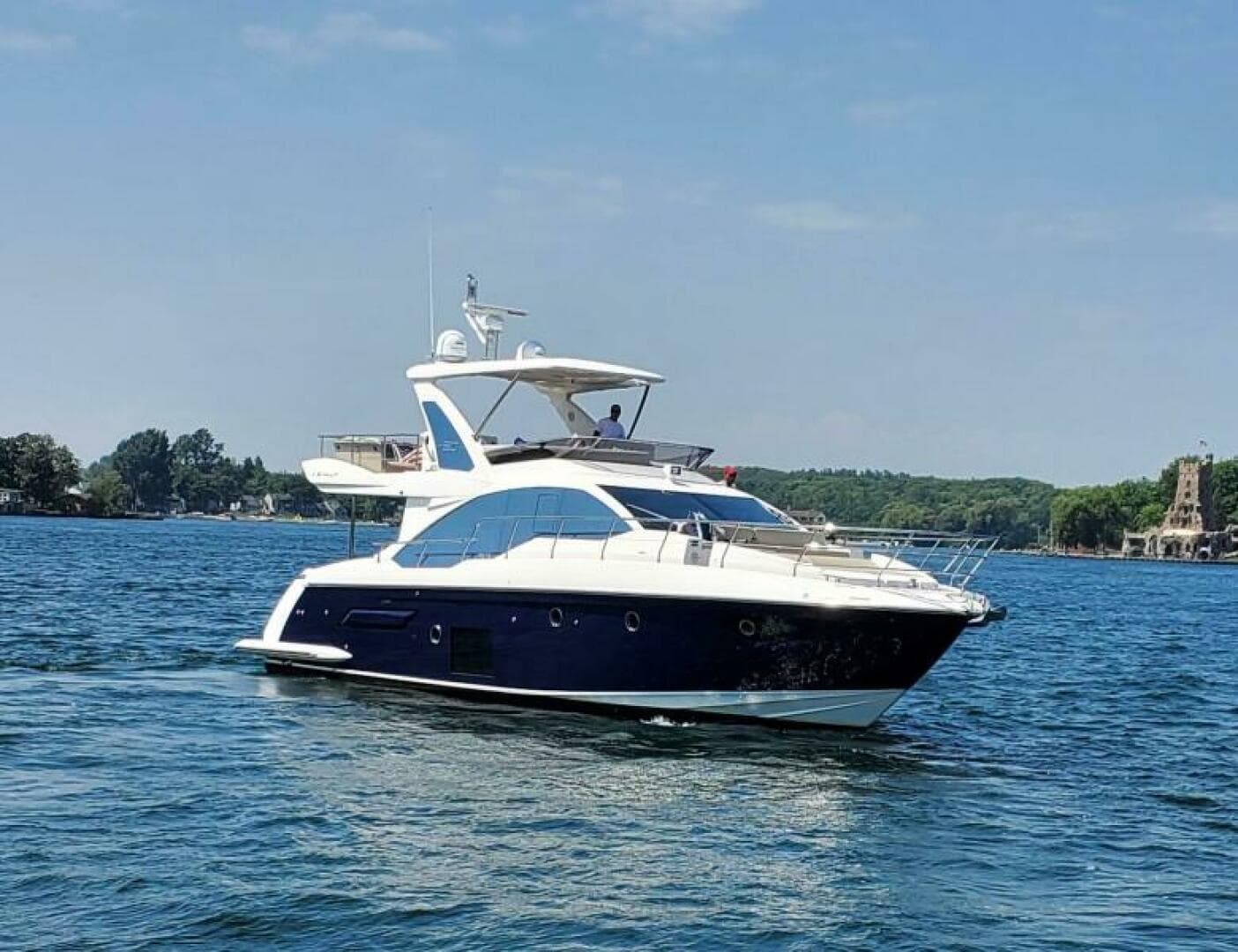2018 Azimut Flybridge
