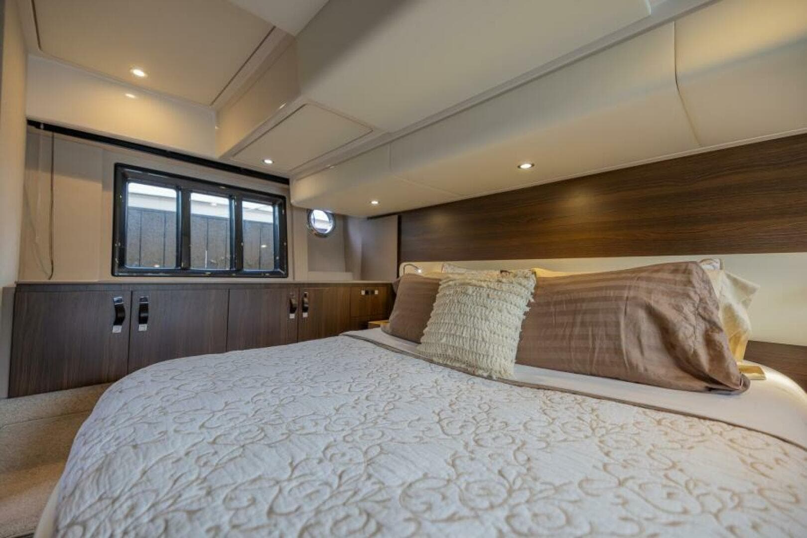 2018 Azimut Flybridge