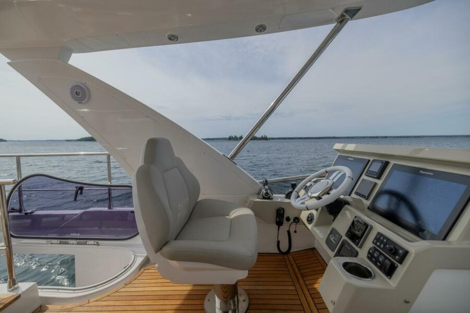 2018 Azimut Flybridge