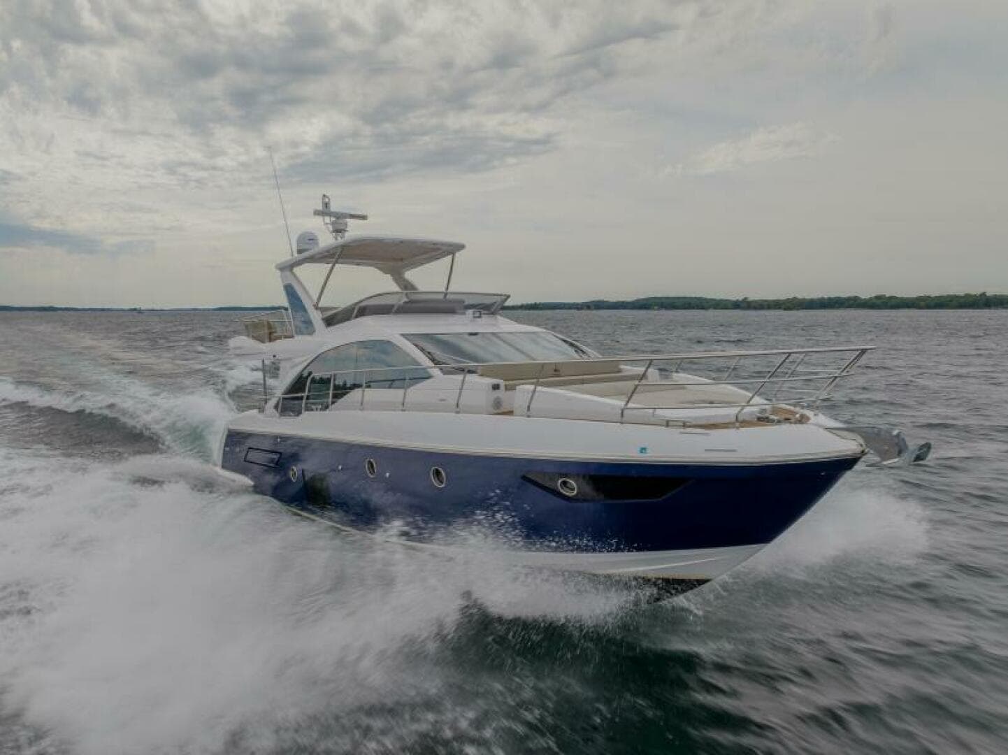 2018 Azimut Flybridge